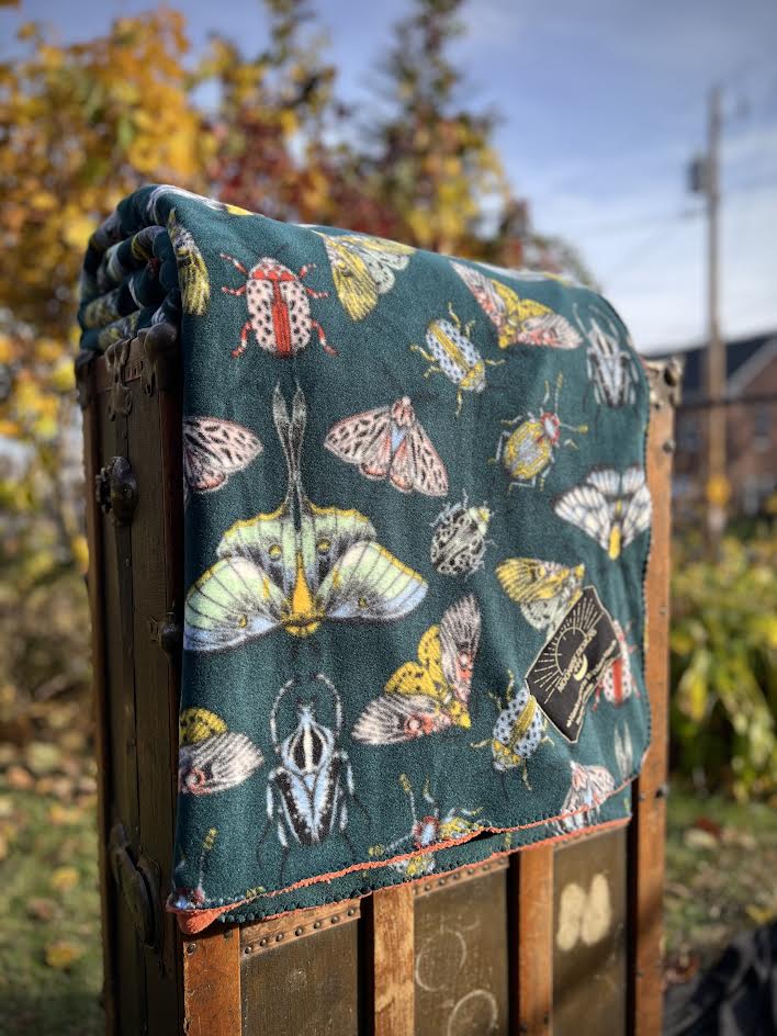 Throw Blanket - Moth'n'Bugs