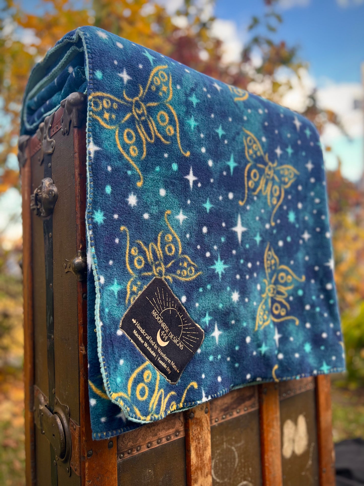 Throw Blanket - Sparkle-Fly