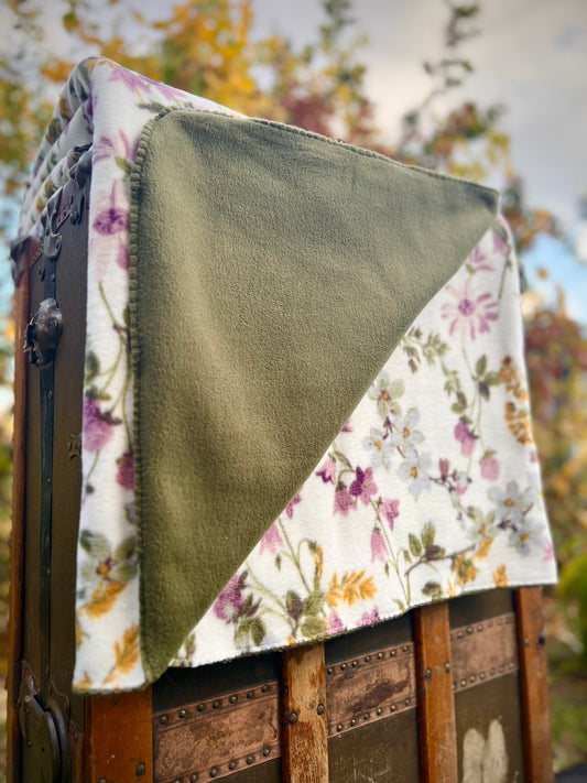 Throw Blanket - ' Secret Garden '